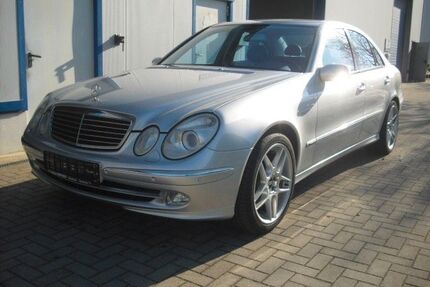 Mercedes E 320