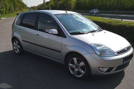 Ford Fiesta 194.916 km 2.874 &euro; Prümzurlay 54668
