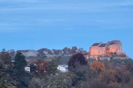Letztes Baugrundstück Burg Blick unverbaubar Burghausen München zimmer