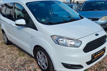 Ford Tourneo Courier 97.348 km 8.500 &euro; Potsdam 14480