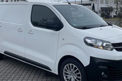 Opel Vivaro 82.000 km 16.780 &euro; Langen 63225