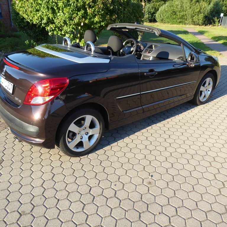 Peugeot 207 73.550 km 5.450 € Oldenburg 26133
