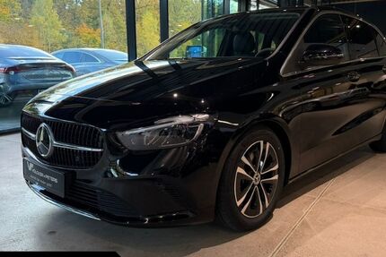 Mercedes-Benz B 200 3.000 km 39.979 &euro; Leer 26789