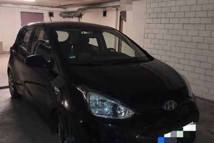 Hyundai i10 125.000 km 2.700 &euro; München 80637