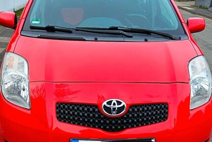 Toyota Yaris 100.003 km 4.200 &euro; Bad Oeynhausen 32547