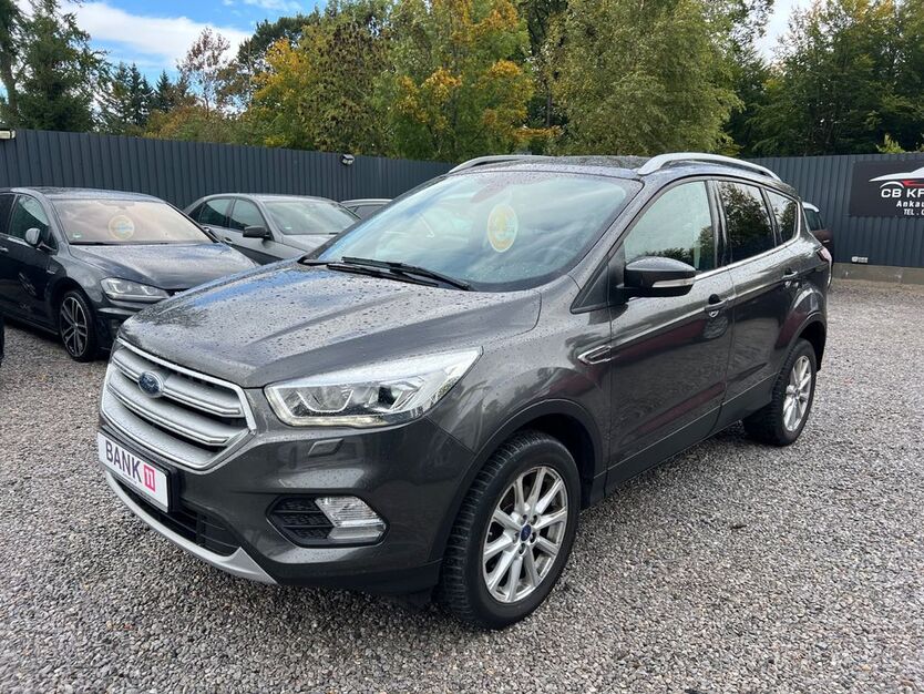 Ford Kuga 114.000 km 13.700 € Breitscheid 35767