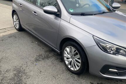 Peugeot 308 212.000 km 4.499 &euro; Neu Anspach 61267