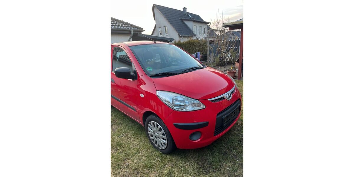 Hyundai i10 94.000 km 2.300 &euro; Nauen 14641