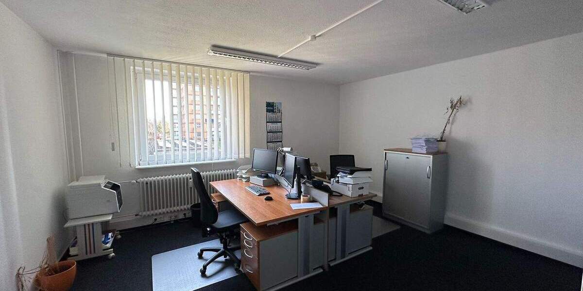 Gewerbeobjekt Husum - 3 Zimmer, 103 m&sup2;, 189.000&euro; | Angebot:25684977