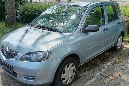 Mazda 2 137.000 km 1.500 € Wiesbaden 65197