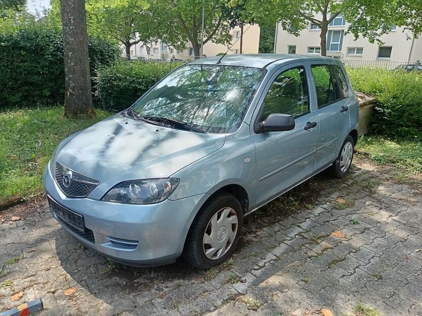 Mazda 2 137.000 km 1.500 € Wiesbaden 65197