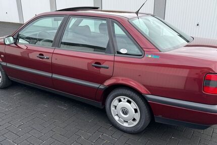 VW Passat 47.924 km 7.500 € Essen 45355