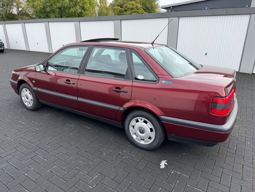 VW Passat 47.924 km 7.500 € Essen 45355