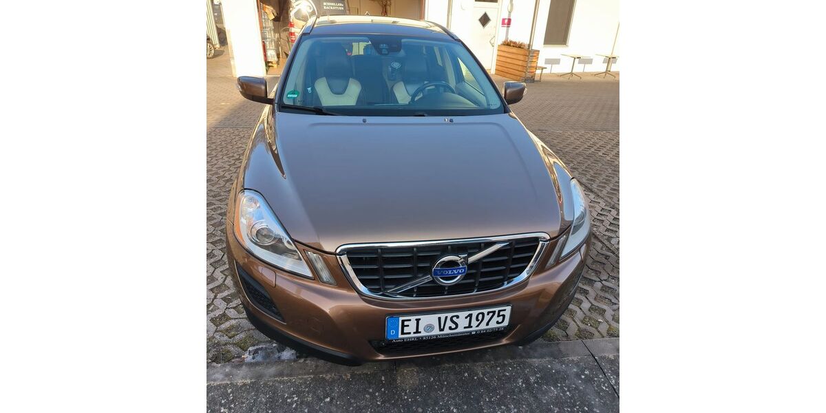 Volvo XC60 265.000 km 11.600 &euro; Lenting 85101