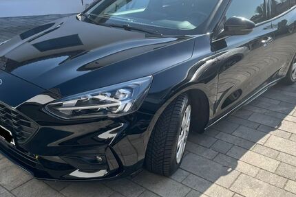 Ford Focus 69.000 km 14.950 &euro; Beutelsbach 94501