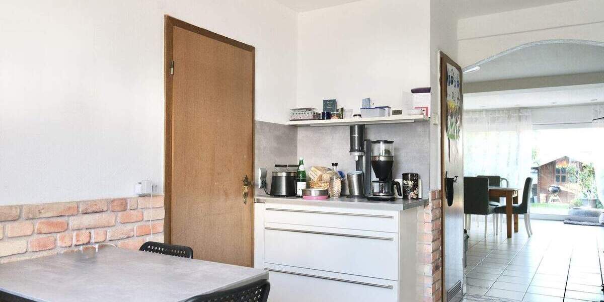Reihenmittelhaus Neuss Gnadental - 5 Zimmer, 79 m&sup2;, 349.000&euro; | Angebot:24825870