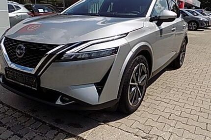 Nissan Qashqai 59.800 km 23.990 &euro; München 81677