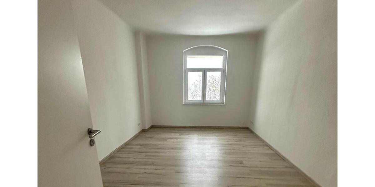 Erdgeschoßwohnung Dresden Cotta - 3 Zimmer, 79 m&sup2;, 647&euro; | Angebot:26300848