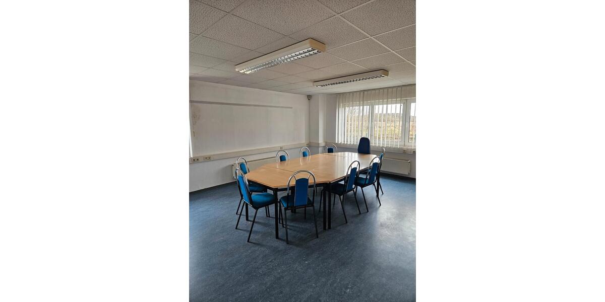 Gewerbeobjekt Bitterfeld-Wolfen Wolfen - 1.350&euro; | Angebot:25172244