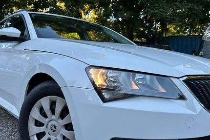 Skoda Superb 146.000 km 13.990 &euro; Hamburg 21079