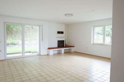 Haus Lohr am Main - 10 Zimmer, 319 m&sup2;, 449.000&euro; | Angebot:22566497