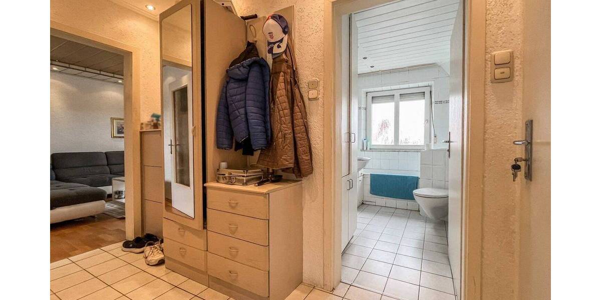 Etagenwohnung Augsburg Oberhausen - 3 Zimmer, 62 m&sup2;, 230.000&euro; | Angebot:26695491