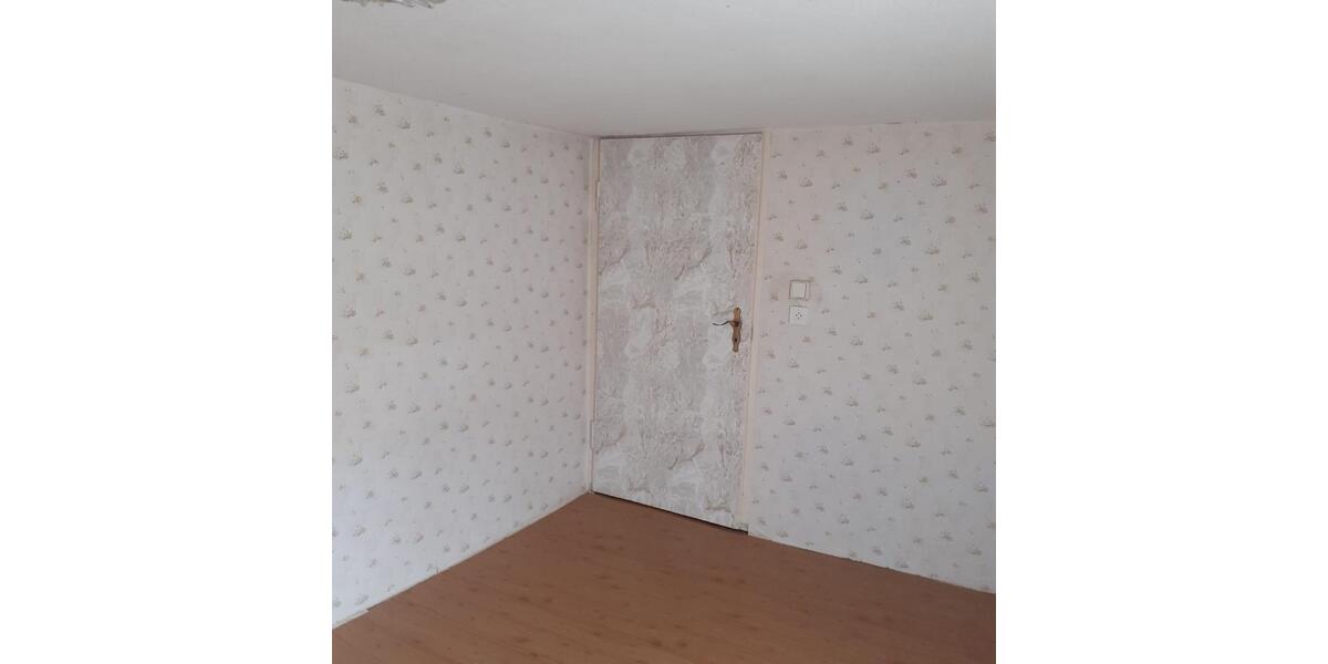 Einfamilienhaus Querfurt - 6 Zimmer, 110 m&sup2;, 84.000&euro; | Angebot:27071165