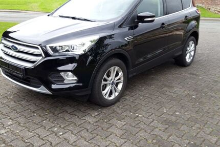 Ford Kuga 50.000 km 16.750 &euro; Salzkotten 33154