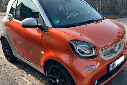Smart ForTwo 64.000 km 8.800 &euro; Hamburg 22335