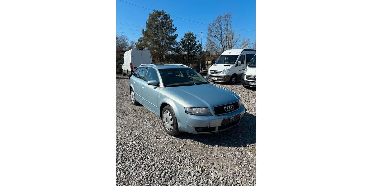 Audi A4 215.123 km 999 &euro; Guben 03172