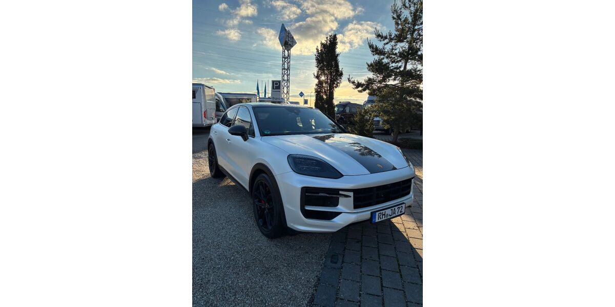 Porsche Cayenne 4.500 km 147.000 &euro; Röttenbach 91187