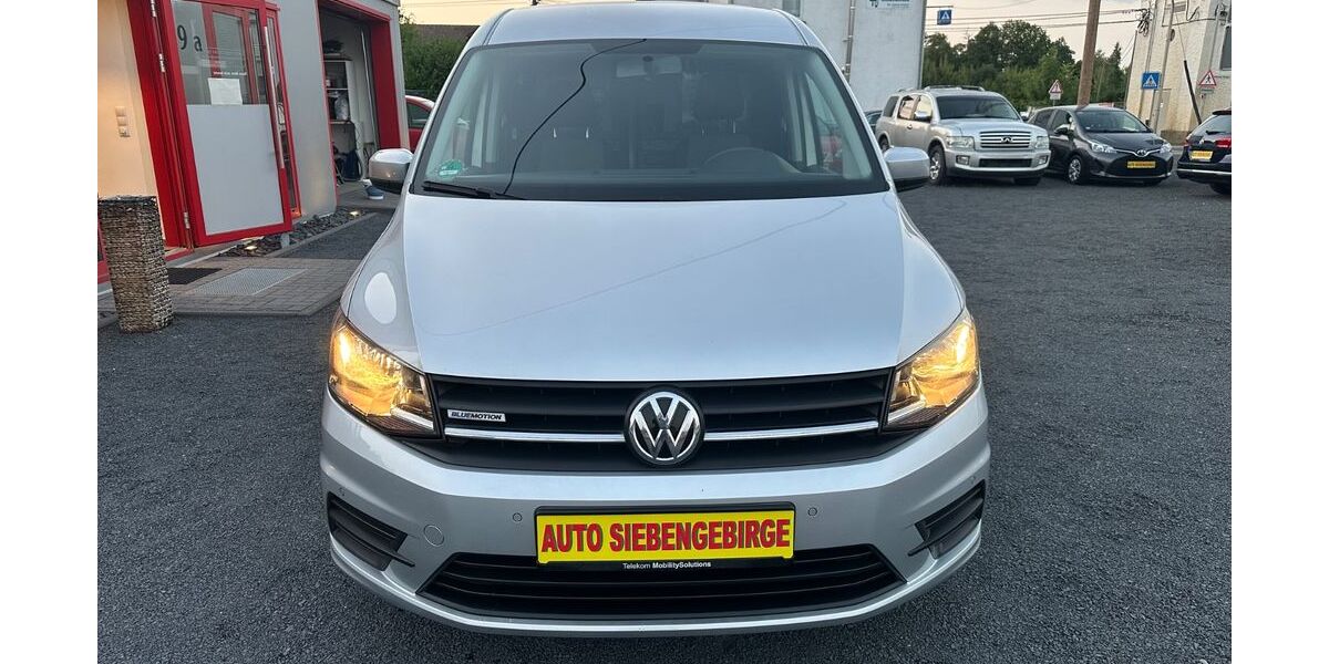 VW Caddy Maxi 93.925 km 12.799 &euro; Linz Am Rhein -Kretzhaus 53560