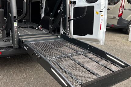 Ford Transit 18.000 km 43.990 &euro; Lübeck 23560