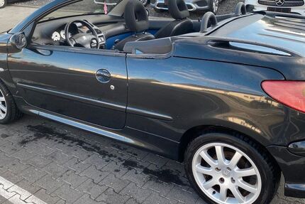 Peugeot 207 106.844 km 3.800 &euro; Wiesbaden 65189