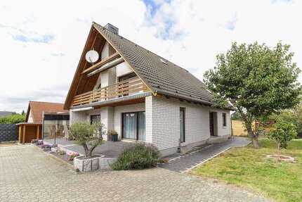 Haus zum Kaufen in Hohenzieritz 390.000 € 196.03 m²