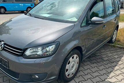 VW Touran 210.900 km 4.250 &euro; Fürth 90763