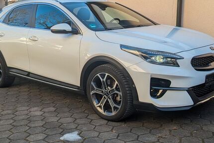Kia XCeed 53.950 km 20.250 &euro; Hallbergmoos 85399