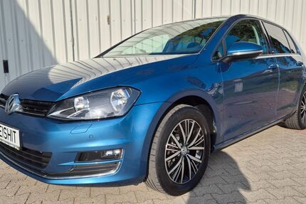 VW Golf 122.000 km 9.499 &euro; Berlin 13125