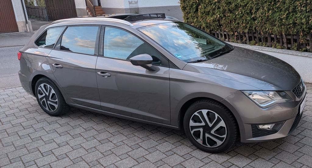 Seat Leon 121.201 km 9.800 &euro; Balingen-Weilstetten 72336