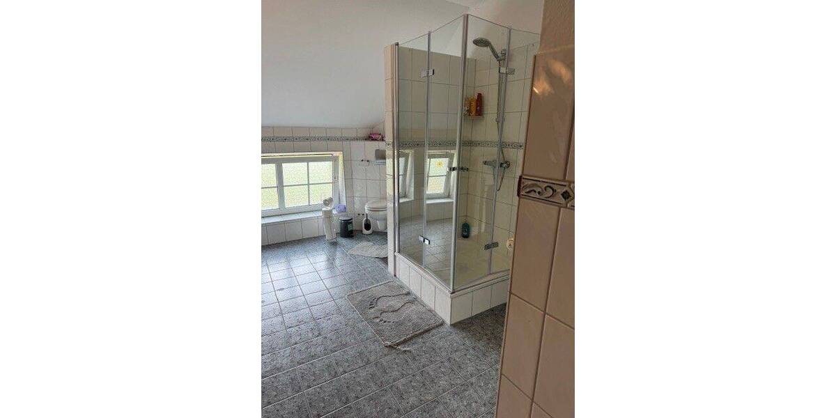 Etagenwohnung Südbrookmerland / Oldeborg Oldeborg - 5 Zimmer, 185 m&sup2;, 800&euro; | Angebot:26852212