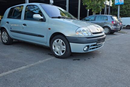 Renault Clio 60.000 km 2.950 &euro; Berlin 13403