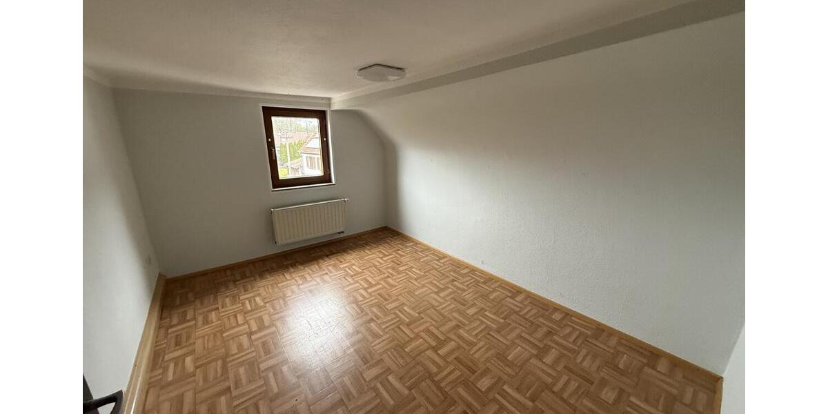 Einfamilienhaus Rosengarten - 6 Zimmer, 130 m&sup2;, 750&euro; | Angebot:24558836