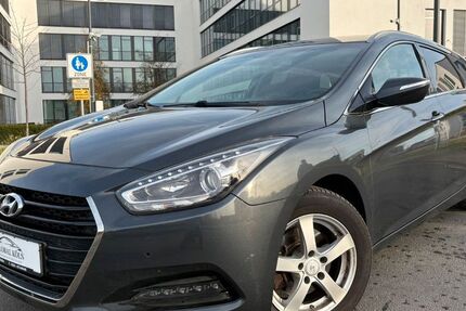 Hyundai i40 178.000 km 8.499 &euro; Köln (Ostheim) 51107