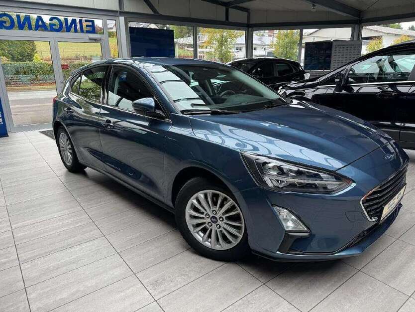 Ford Focus 45.373 km 18.500 € Burgwald 35099