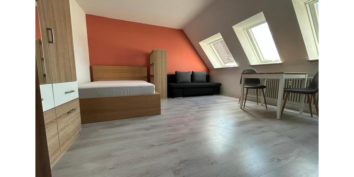 Dachgeschoßwohnung Dittelbrunn - 1 Zimmer, 30 m&sup2;, 600&euro; | Angebot:24918056