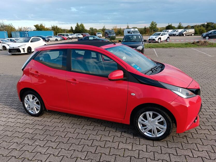 Toyota Aygo (X) 88.500 km 5.700 € Holzheim 89438
