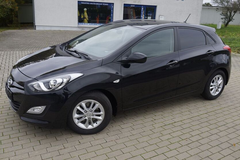 Hyundai i30 116.780 km 6.899 € Bitterfeld 06749