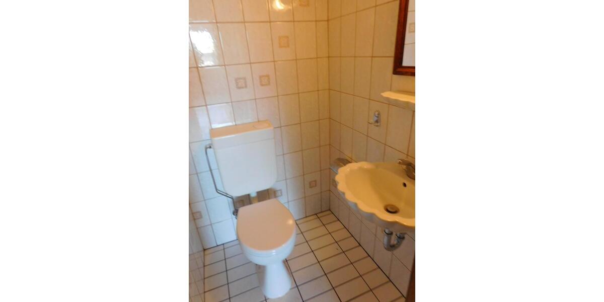 Dachgeschoßwohnung Wagenfeld - 6 Zimmer, 180 m&sup2;, 1.050&euro; | Angebot:24612960