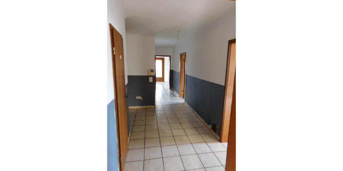 Dachgeschoßwohnung Wagenfeld - 6 Zimmer, 180 m&sup2;, 950&euro; | Angebot:24612960