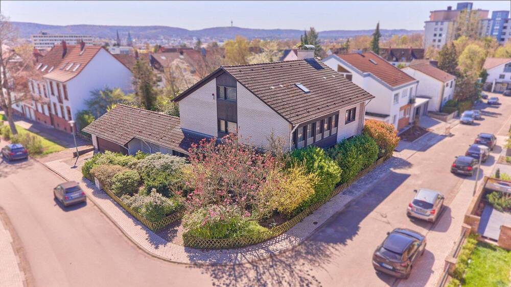 Einfamilienhaus Kaiserslautern Innenstadt - 6 Zimmer, 237 m&sup2;, 695.000&euro; | Angebot:26435800